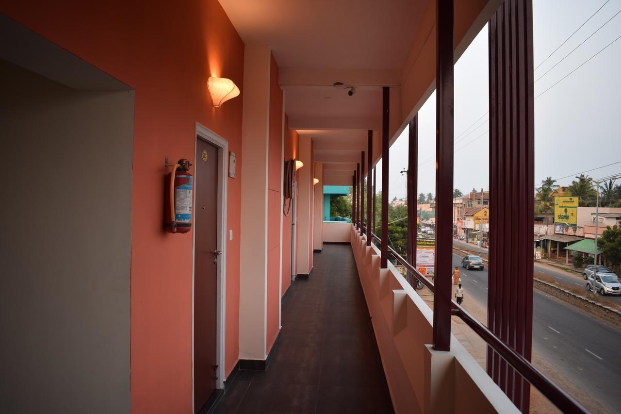 Отель Ak Sea View Residency Пондичерри Экстерьер фото